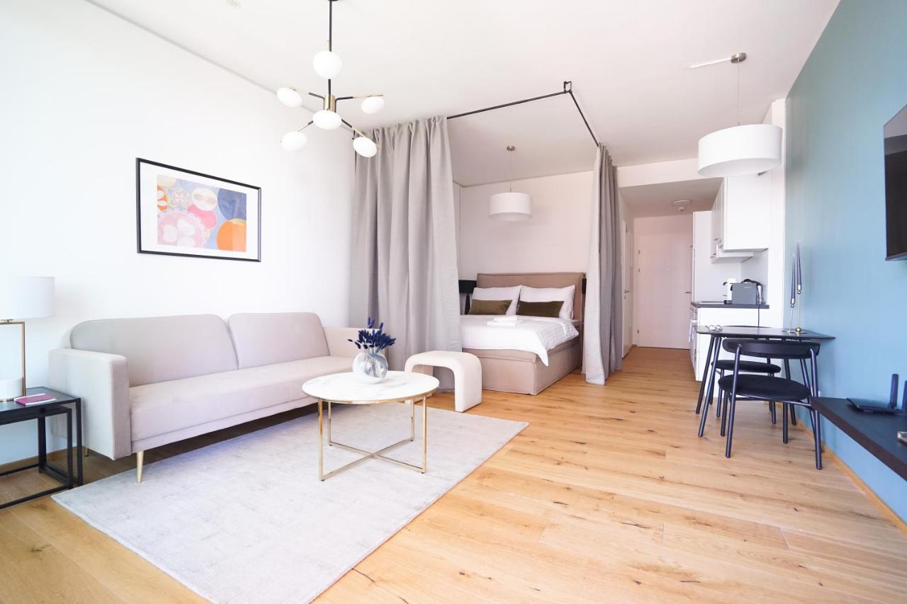Boutique Studio With Terrace And Pool فيينا المظهر الخارجي الصورة