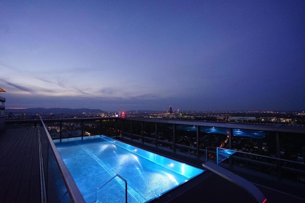 Boutique Studio With Terrace And Pool فيينا المظهر الخارجي الصورة