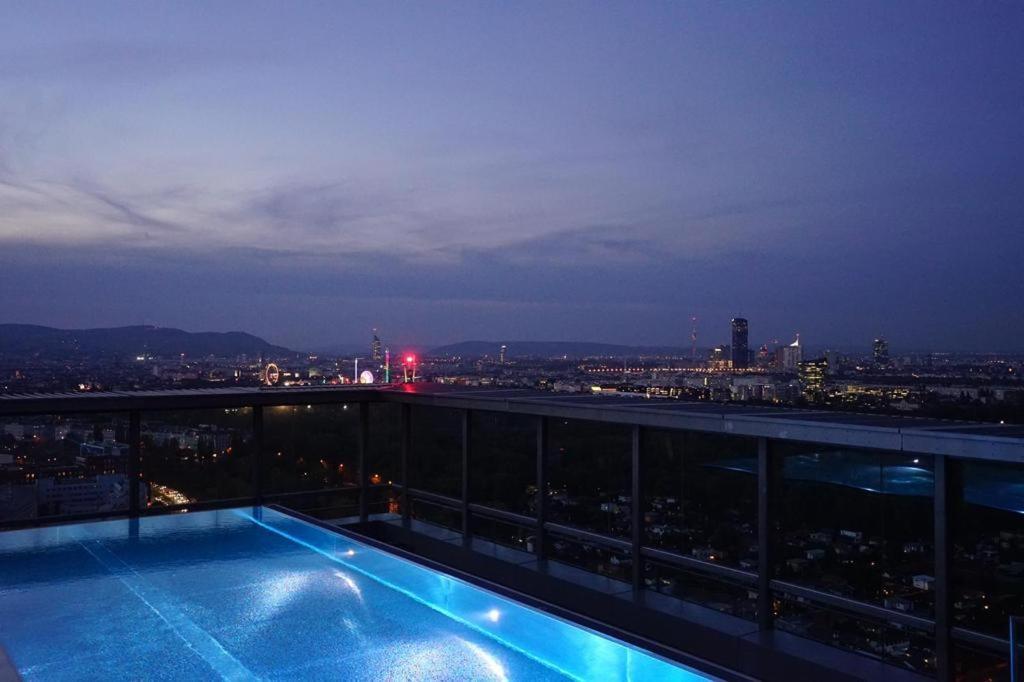 Boutique Studio With Terrace And Pool فيينا المظهر الخارجي الصورة